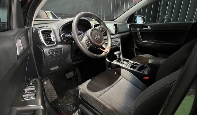 
								KIA SPORTAGE DESIRE 2.0 AT 4X2 full									