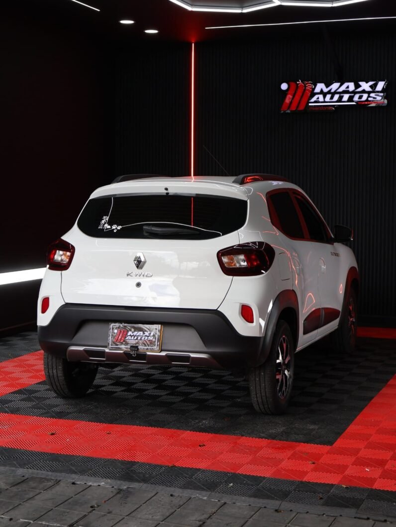 
								RENAULT KWID OUTSIDER MT 1.0 full									