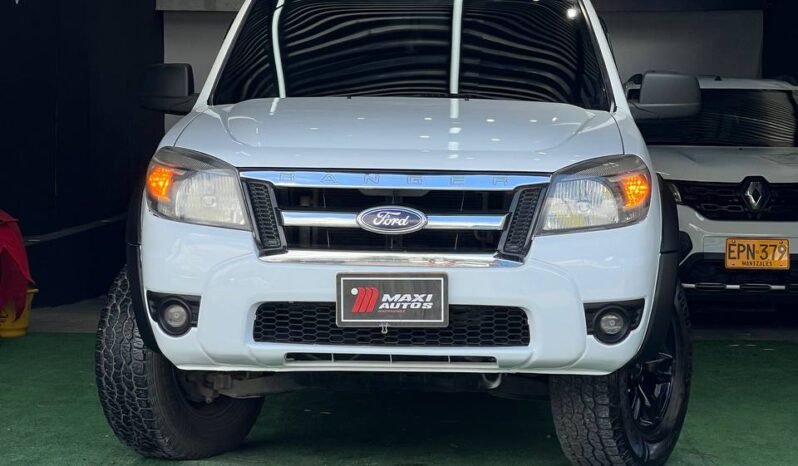 
								FORD RANGER XLT 2.6 GASOLINA MT 4X4 full									