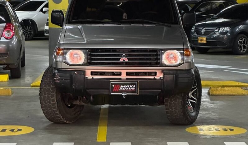 
								MITSUBISHI MONTERO V6 3.0L MT 4X4 full									