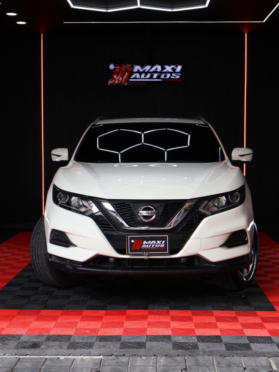 NISSAN QASHQAI SENSE MT 2.0 4X2