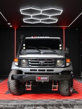 TOYOTA LAND CRUISER 4.5