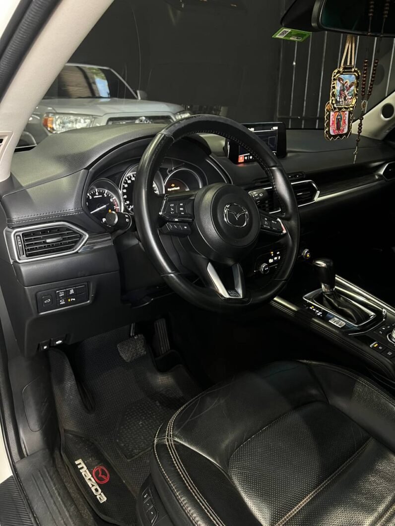 
								MAZDA Cx5 GRAND TOURING LX 4×4 full									