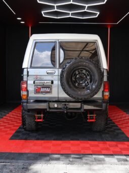 
										TOYOTA LAND CRUISER 4.5 full									
