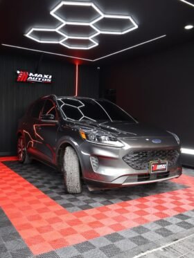 FORD ESCAPE SE AT 4X4
