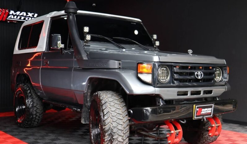 
								TOYOTA LAND CRUISER 4.5 full									