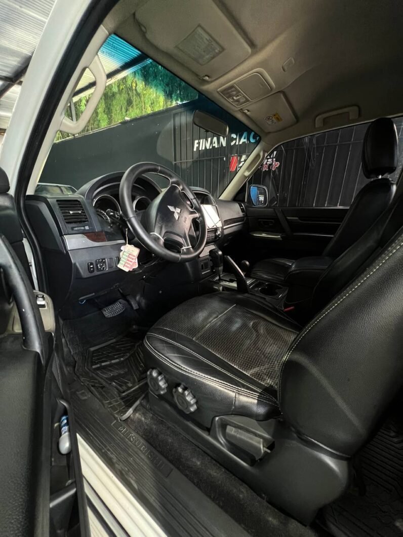 
								MITSUBISHI MONTERO HARD TOP 3.5L AT 4×4 full									