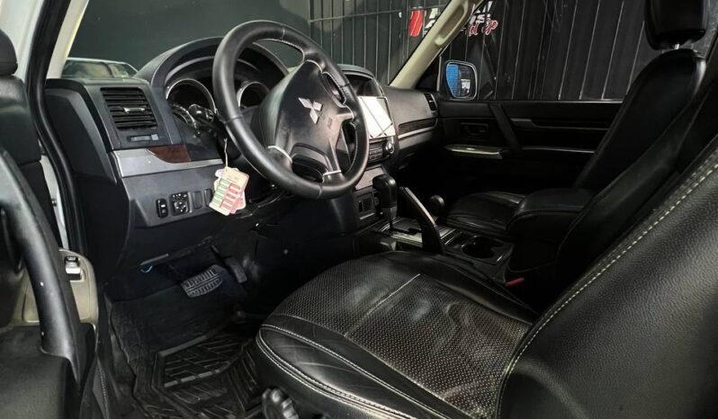 
								MITSUBISHI MONTERO HARD TOP 3.5L AT 4×4 full									