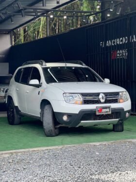 RENAULT DUSTER DYNAMIQUE 4X4 MT 2.0