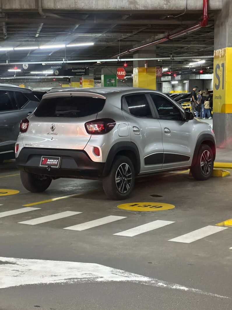 
								RENAULT KWID INTENS full									