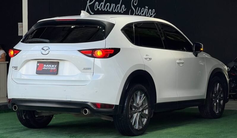 
								MAZDA Cx5 GRAND TOURING LX 4×4 full									