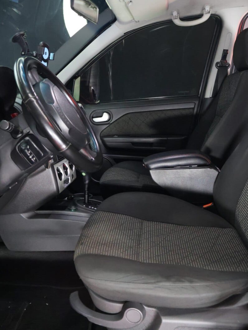 
								FORD ECOSPORT SE AT 2.0 4X2 full									