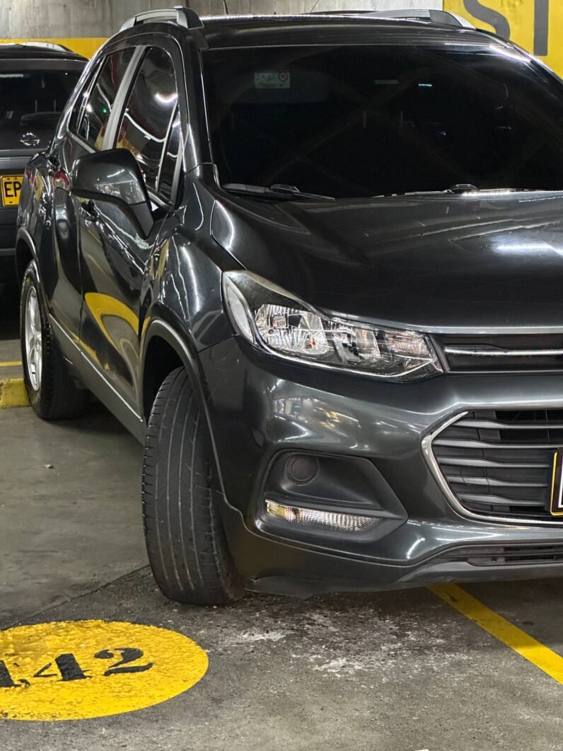
								CHEVROLET TRACKER LS MT 1.8 4X2 full									