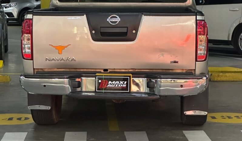 
								NISSAN NAVARA TURBO 4X4 2.5 AT full									