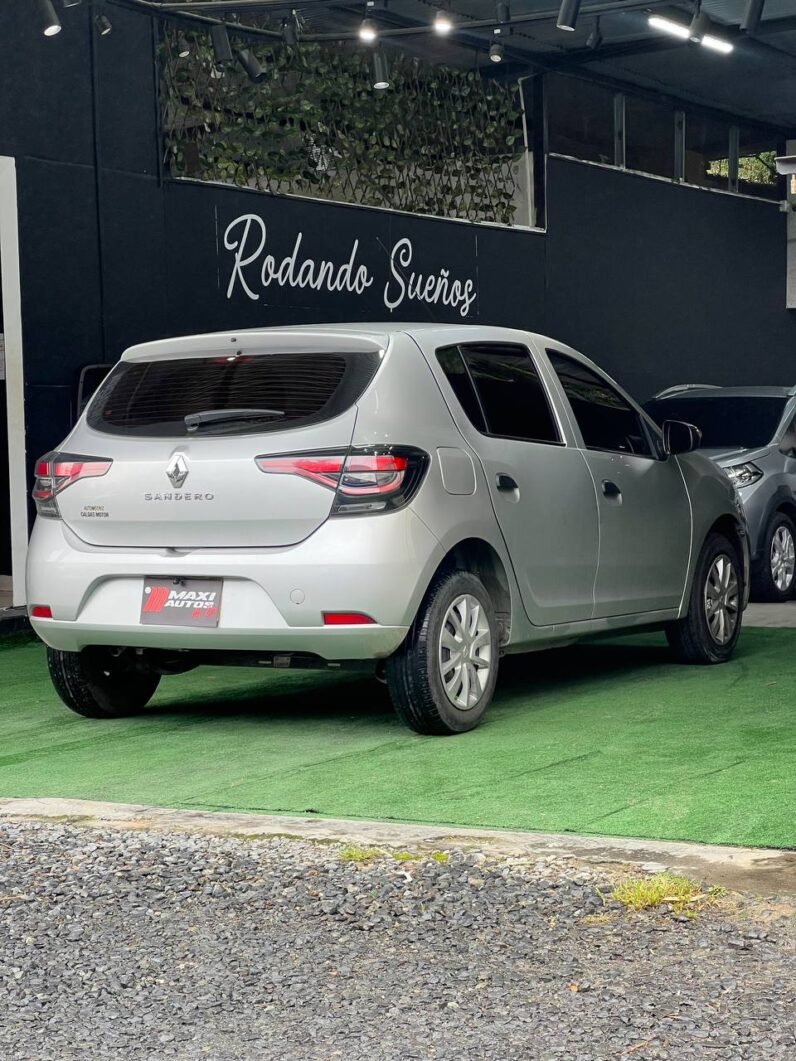 
								RENAULT SANDERO LIFE MT 1.6 HB full									