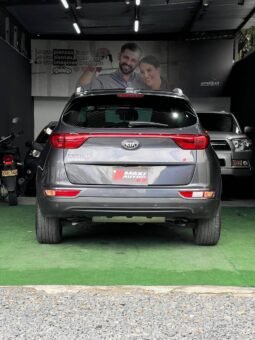 
										KIA SPORTAGE DESIRE 2.0 AT 4X2 full									