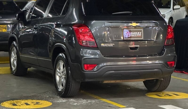 
								CHEVROLET TRACKER LS MT 1.8 4X2 full									