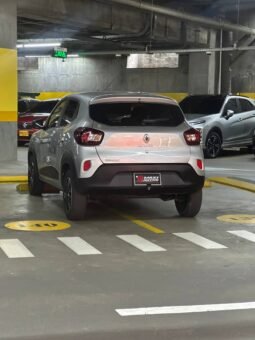 
										RENAULT KWID INTENS full									