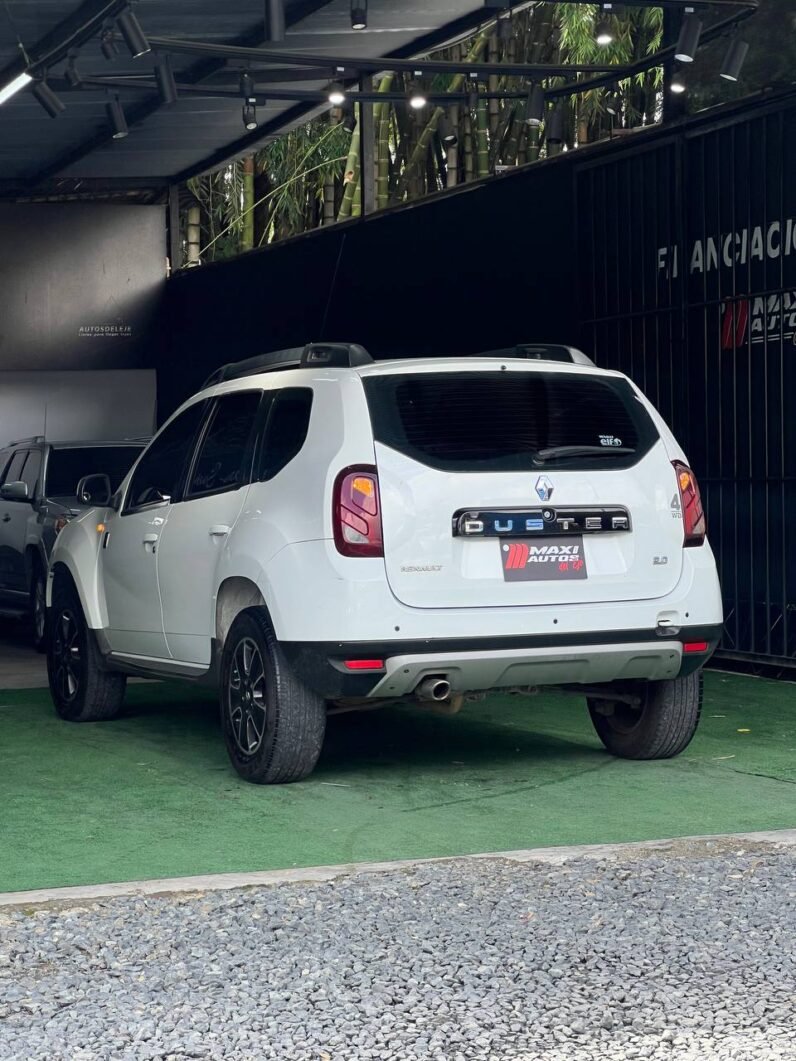 
								RENAULT DUSTER DYNAMIQUE 4X4 MT 2.0 full									