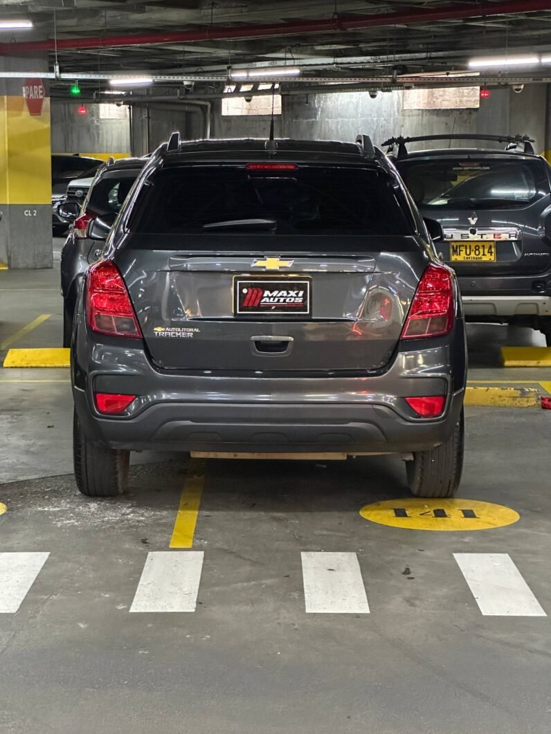 
								CHEVROLET TRACKER LS MT 1.8 4X2 full									