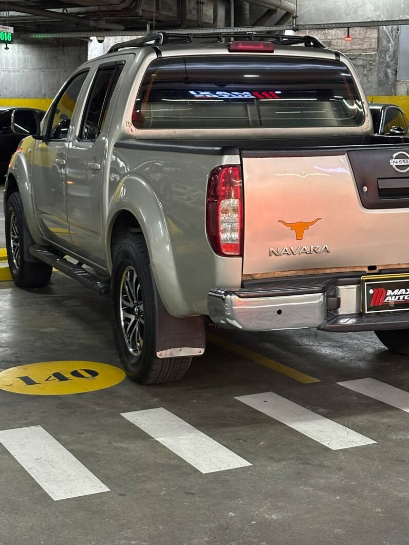 
								NISSAN NAVARA TURBO 4X4 2.5 AT full									