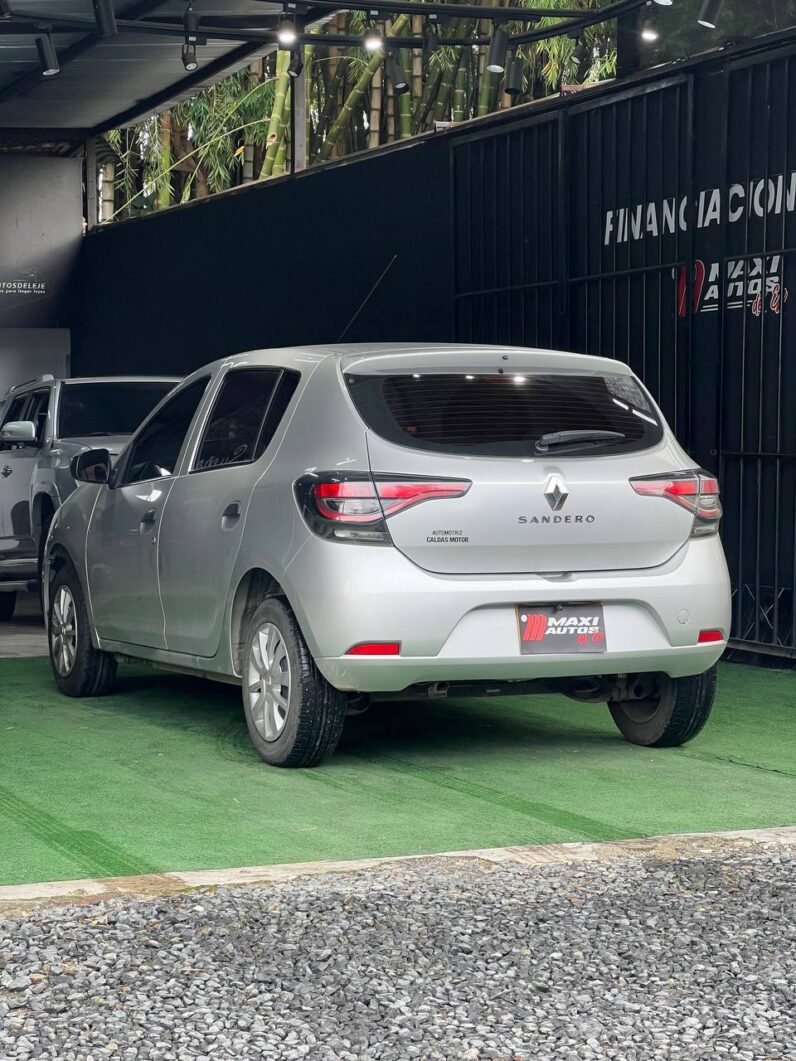 
								RENAULT SANDERO LIFE MT 1.6 HB full									