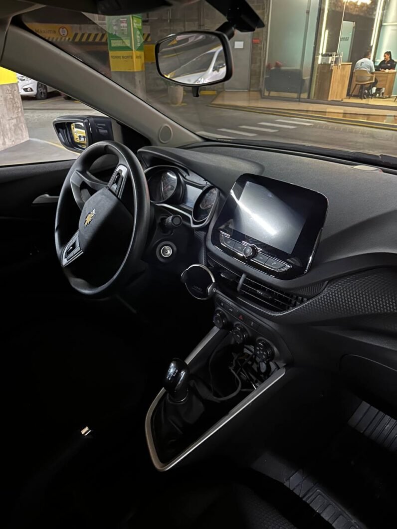
								CHEVROLET ONIX LT TURBO MT 1.0 SEDAN full									