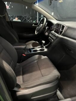 
										KIA SPORTAGE DESIRE 2.0 AT 4X2 full									