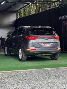 
										KIA SPORTAGE DESIRE 2.0 AT 4X2 full									