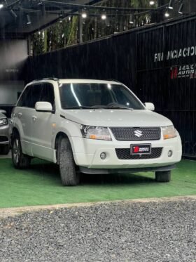 SUZUKI GRAND VITARA AT 2.4 4X4