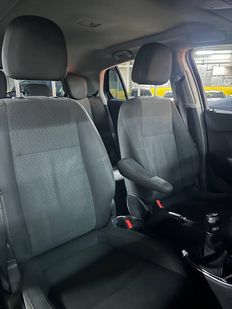 
								CHEVROLET TRACKER LS MT 1.8 4X2 full									