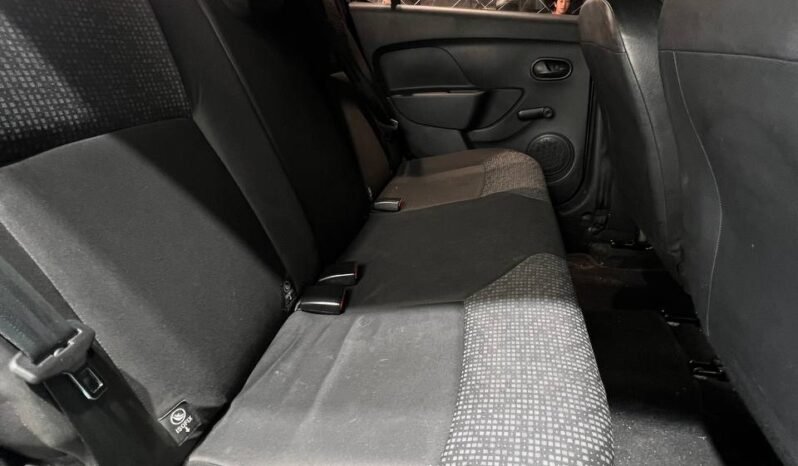 
								RENAULT SANDERO LIFE MT 1.6 HB full									