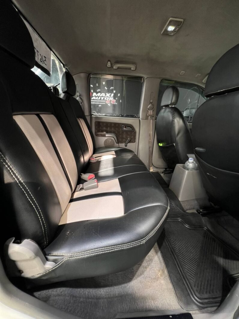 
								CHEVROLET LUV D-MAX 4X2 full									