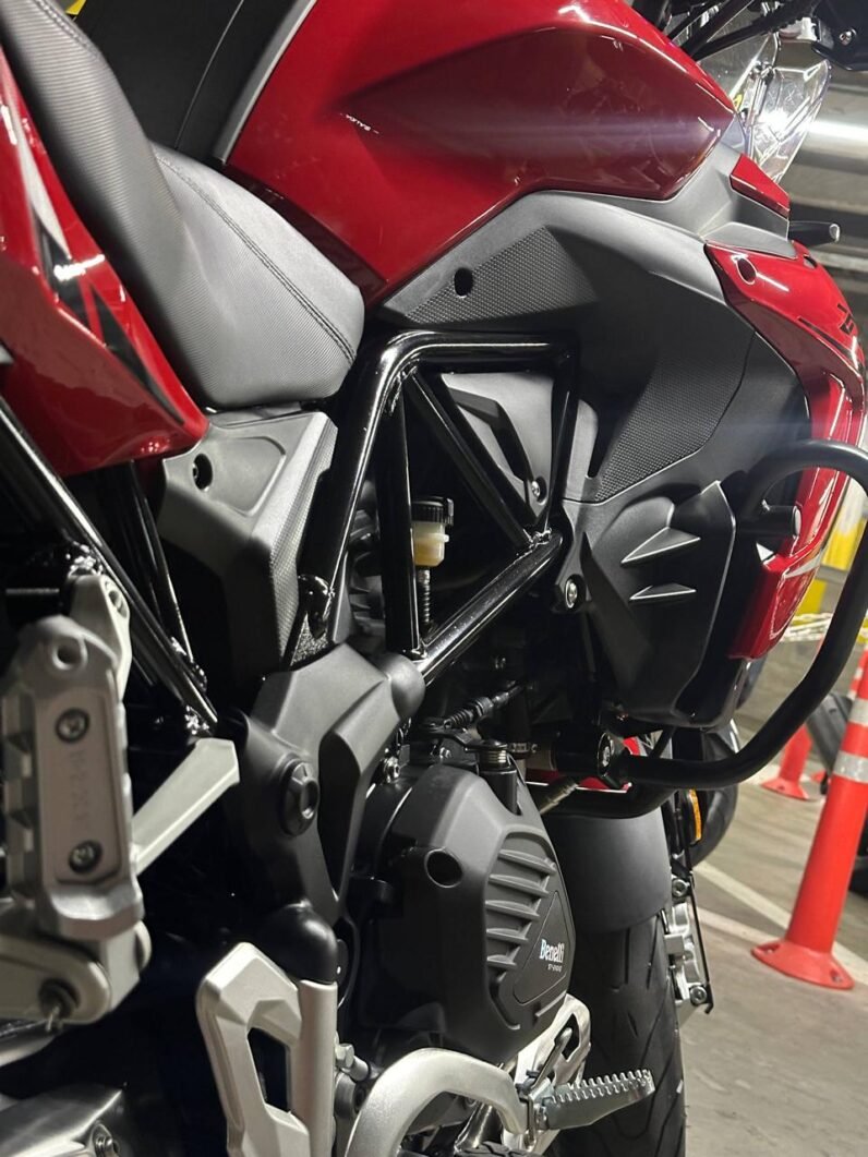 
								BENELLI TRK 502 full									