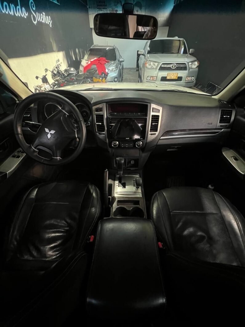 
								MITSUBISHI MONTERO HARD TOP 3.5L AT 4×4 full									