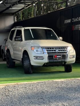 MITSUBISHI MONTERO HARD TOP 3.5L AT 4×4