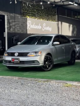 VOLKSWAGEN NEW JETTA COMFORTLINE 2.5 AUT