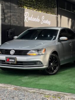 VOLKSWAGEN NEW JETTA COMFORTLINE 2.5 AUT