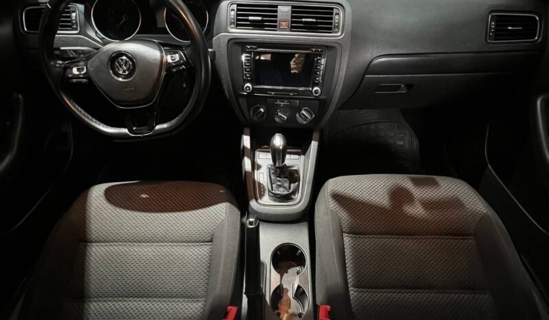 
								VOLKSWAGEN NEW JETTA COMFORTLINE 2.5 AUT full									