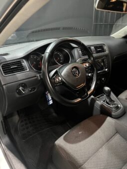 
										VOLKSWAGEN NEW JETTA COMFORTLINE 2.5 AUT full									