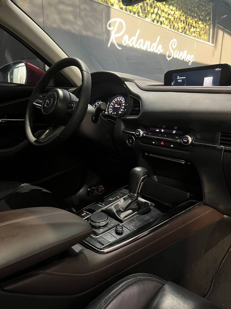 
								MAZDA CX-30 GRAND TOURING LX 2.5 full									