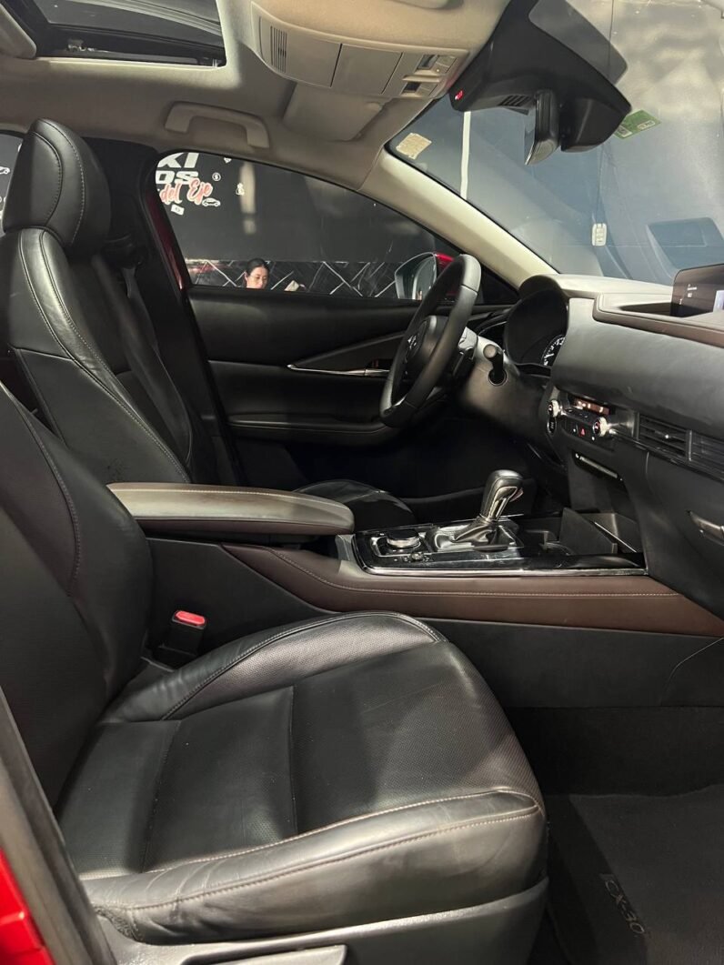 
								MAZDA CX-30 GRAND TOURING LX 2.5 full									