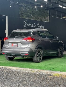 NISSAN KICKS ADVANCE MT 1.6L 4X2