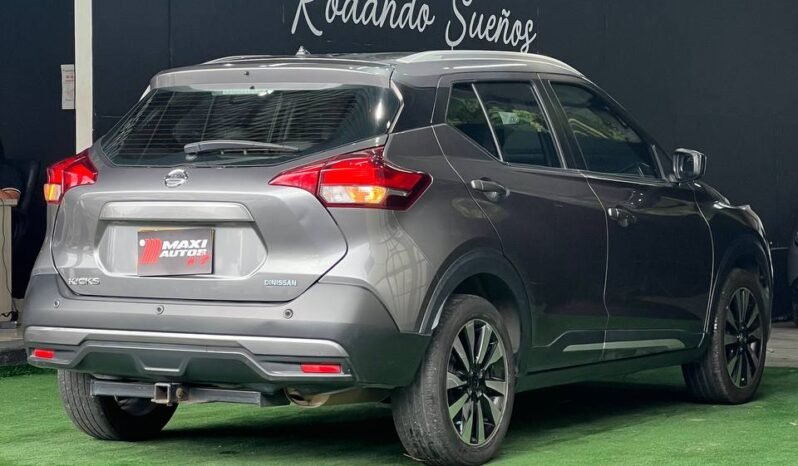 
								NISSAN KICKS ADVANCE MT 1.6L 4X2 full									