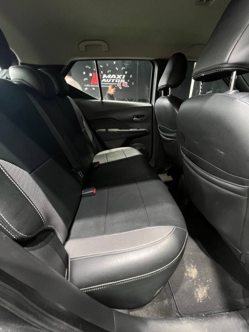 
								NISSAN KICKS ADVANCE MT 1.6L 4X2 full									