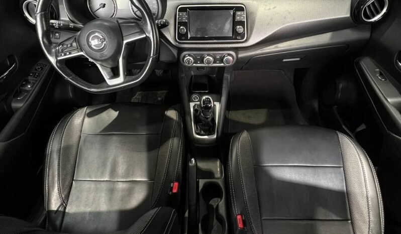
								NISSAN KICKS ADVANCE MT 1.6L 4X2 full									