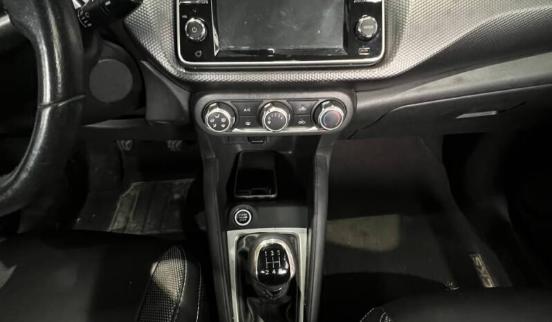 
								NISSAN KICKS ADVANCE MT 1.6L 4X2 full									