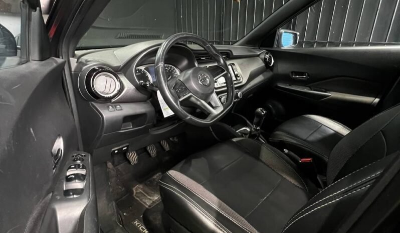 
								NISSAN KICKS ADVANCE MT 1.6L 4X2 full									