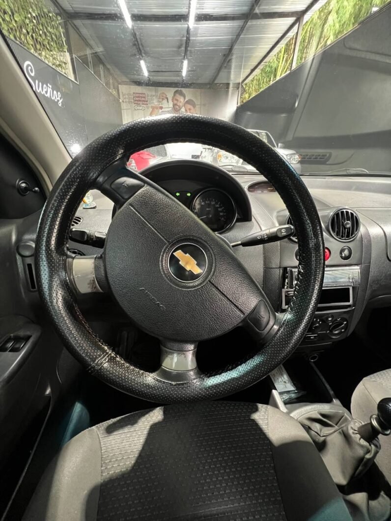 
								CHEVROLET AVEO  SD 1.6 MT full									