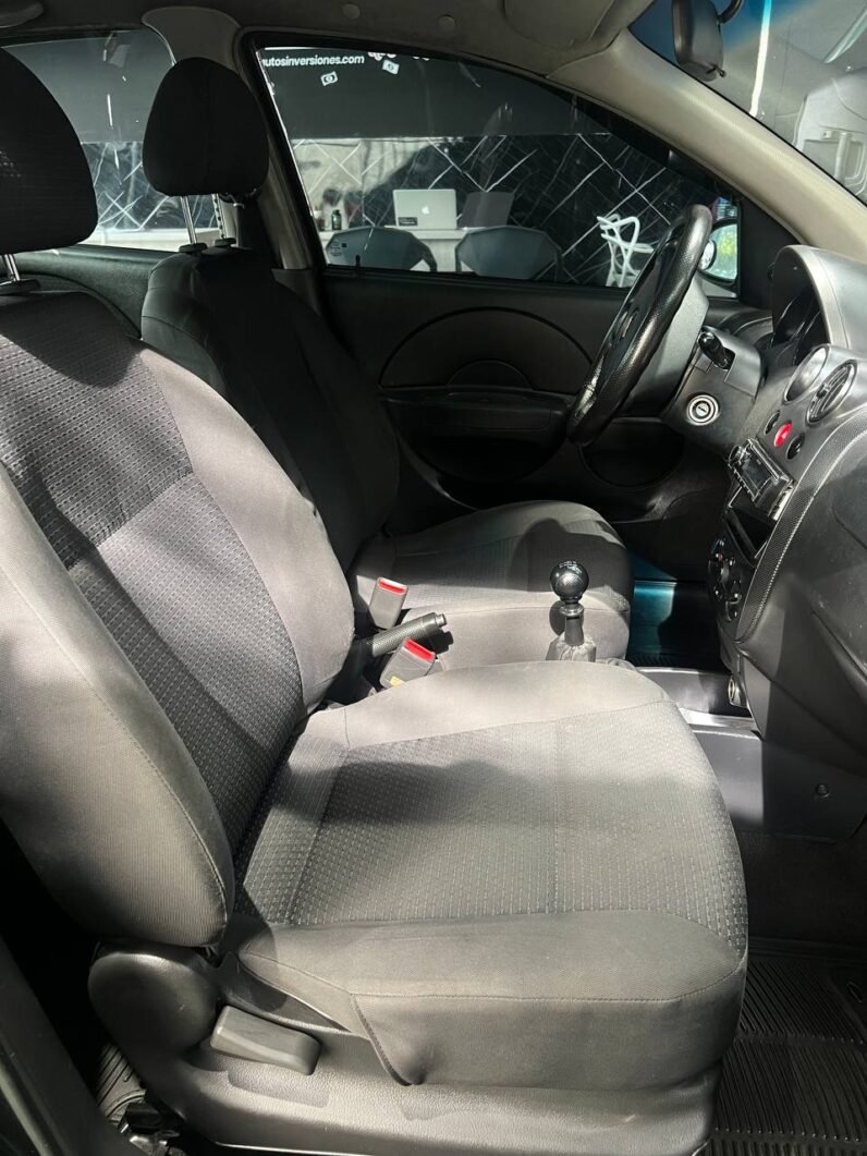 
								CHEVROLET AVEO  SD 1.6 MT full									